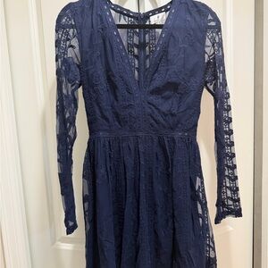 Socialite - Elegant Navy Lace Dress